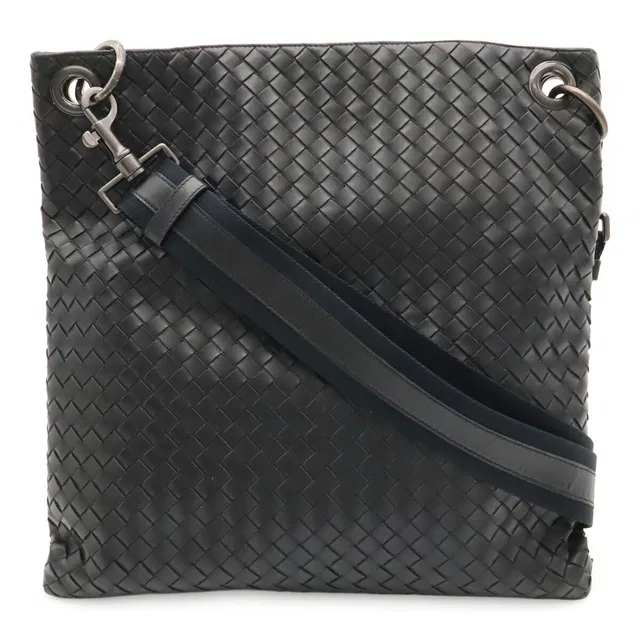 Bottega Veneta Leather Shoulder Bag in Leather from LuxUness