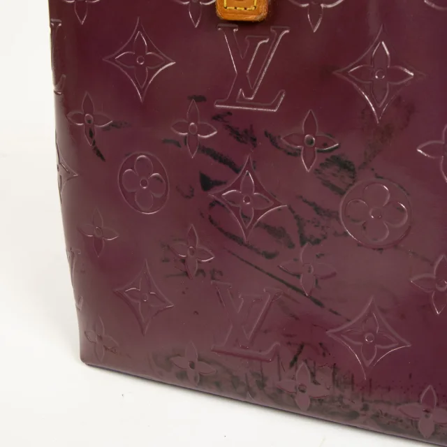 Louis Vuitton Fuchsia Monogram Vernis Reade PM in Pink Leather from Labellov, photo 5 of 5