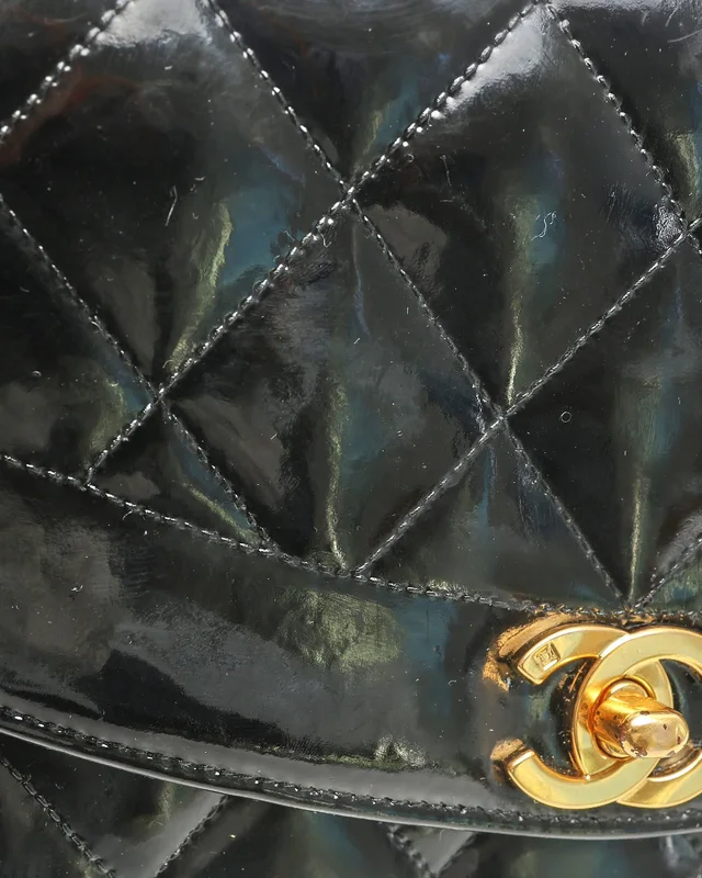 Chanel Small Patent Diana Bag in Patent leather from A Retro Tale, photo 6 of 13