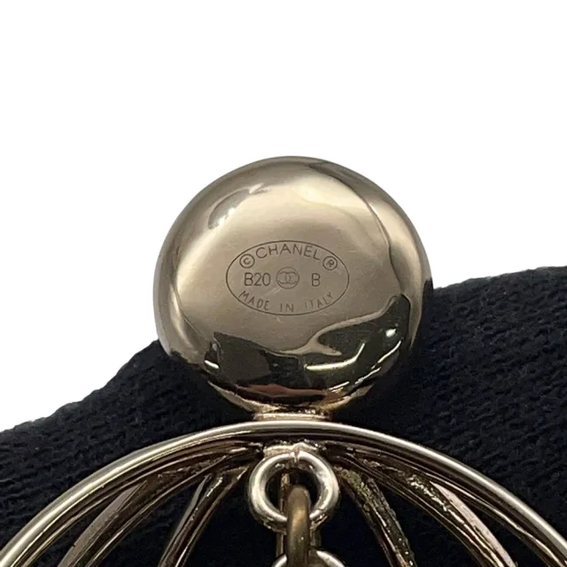 Chanel CC Logo Birdcage Motif Brooch Gold Metal Faux Pearl Rhinestone in Gold from GALLERY RARE, photo 11 of 12