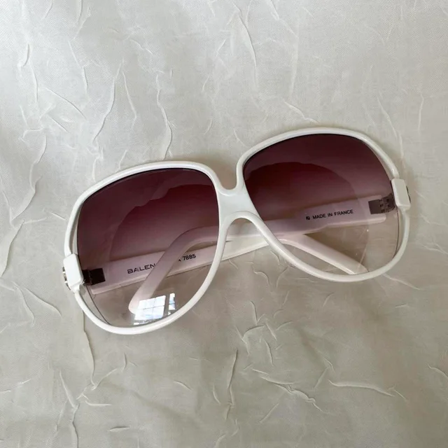 Balenciaga Women's Oversized Sunglasses - White/Cream in white from Depop, photo 9 of 9