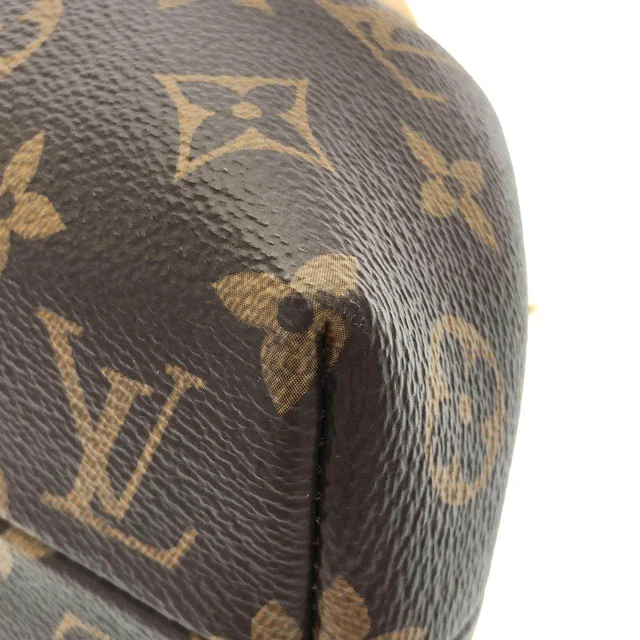 Louis Vuitton Monogram Clutch in Bronze Canvas from LuxUness, photo 3 of 10