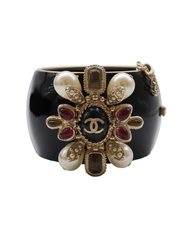 Chanel Bracelet WA5037 Black in Black Resin from Luxury Promise