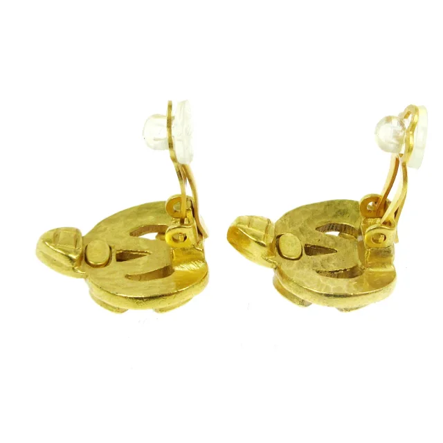 Chanel Vintage Cc Heart Clip-On Metal Gold Jewelry in Gold from HEWI, photo 4 of 4