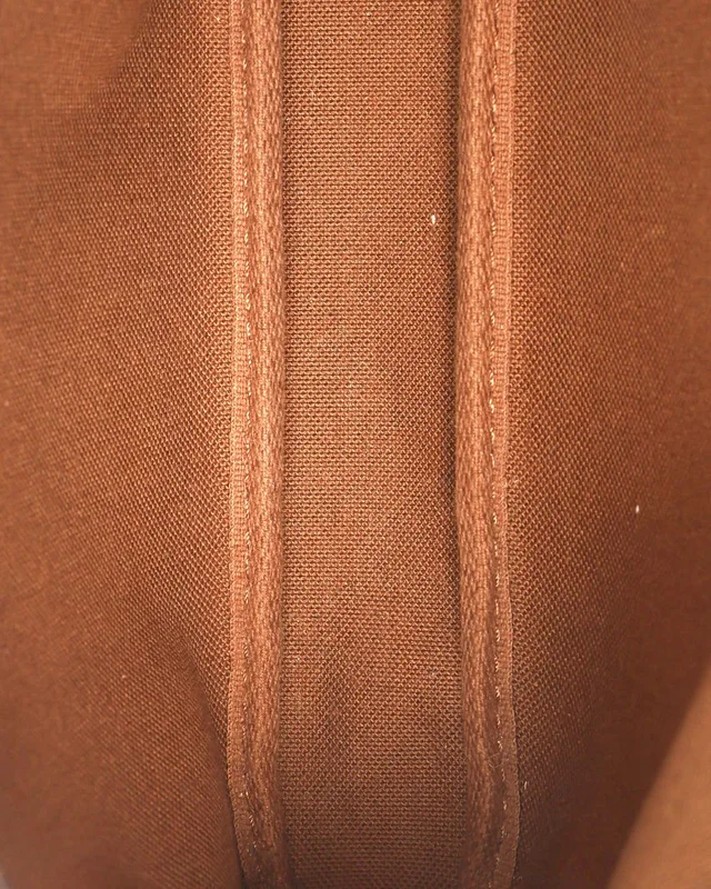 Louis Vuitton Monogram Pochette Accessoires Bag in Coated canvas from A Retro Tale, photo 7 of 8