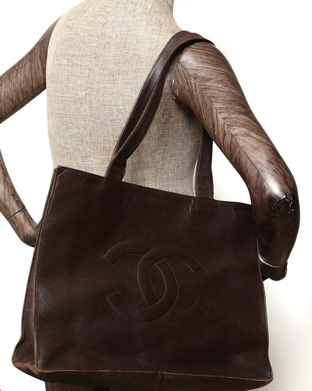 Chanel CC Caviar Tote Bag in Caviar leather from A Retro Tale, photo 14 of 14