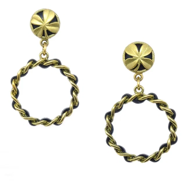 Chanel Clover Chain Hoop Earrings Clip-On Gold 94P in Gold Leather from AMORE Vintage Tokyo