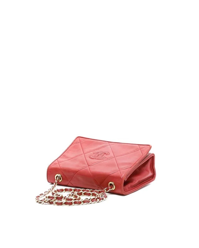 Chanel Lambskin Quilted CC Shoulder Bag in Lambskin from A Retro Tale, photo 4 of 11