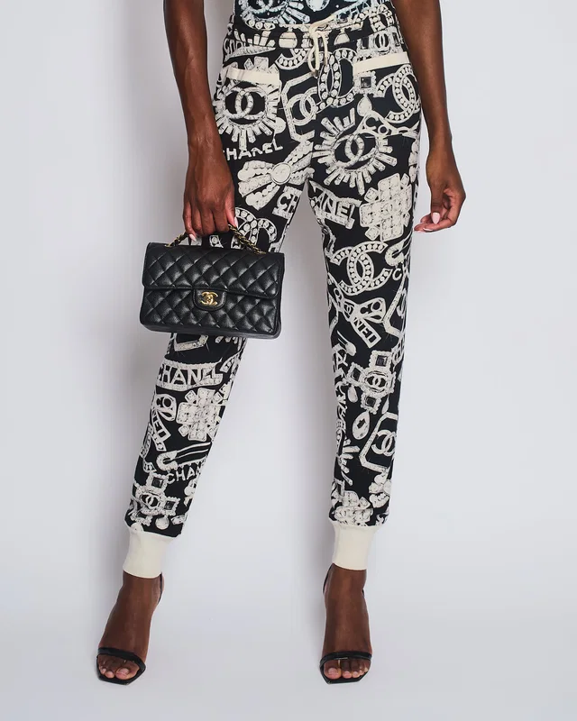 Chanel 23/N Coco Neige Black & White Jogging Pants with Logo Pattern & Crystal CC Detail Size FR 36… in Black Cashmere from Sellier