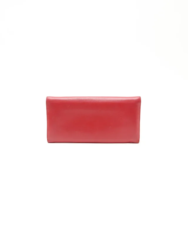 Miu Miu Leather Clutch Bag in Leather from A Retro Tale, photo 2 of 5