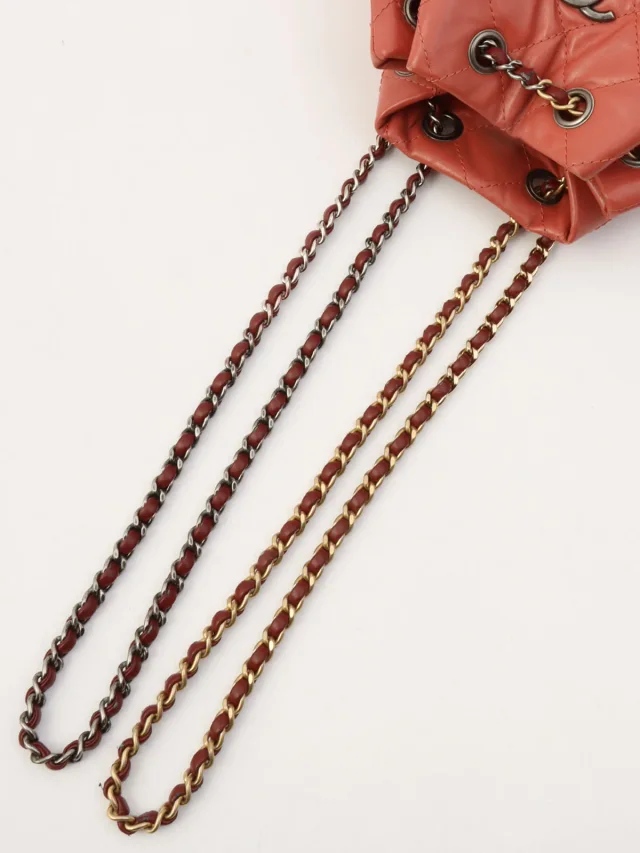 Chanel 2018 Production CC Mark Plate Chain Backpack Pink/Bordeaux in Burgundy Leather from VINTAGE QOO TOKYO, photo 13 of 23