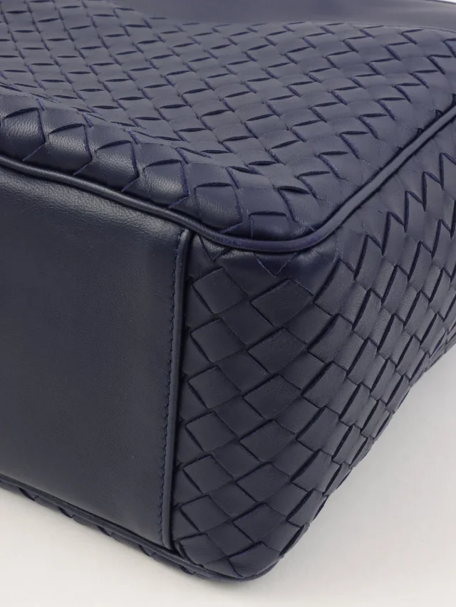 Bottega Veneta Trapeze 2-way handbag Navy from VINTAGE QOO TOKYO, photo 8 of 11