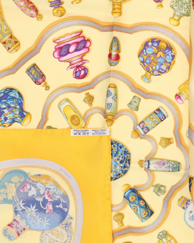 Hermès Carré 90 Qu'importe Le Flacon Silk Scarf in Silk from A Retro Tale, photo 3 of 4