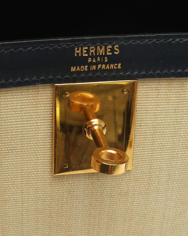 Hermès Kelly Sellier 28 Bleu Marine Box Toile Canvas Bag in Navy Canvas from A Retro Tale, photo 10 of 15