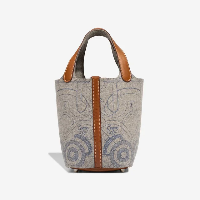 Hermès Picotin 18 Felt / Barenia Gris Clair in Grey Leather from SACLÀB, photo 4 of 8