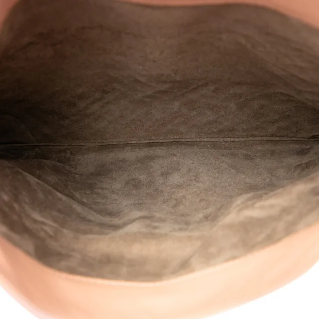 Bottega Veneta Nappa Embossed Intrecciato Turn Lock Clutch in Beige Nappa leather from Designer Revival, photo 4 of 6