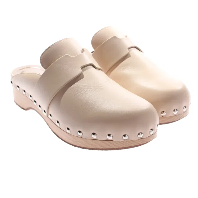 Hermès Mules EUR 37 Nude in Rosa from Buddy And Selly