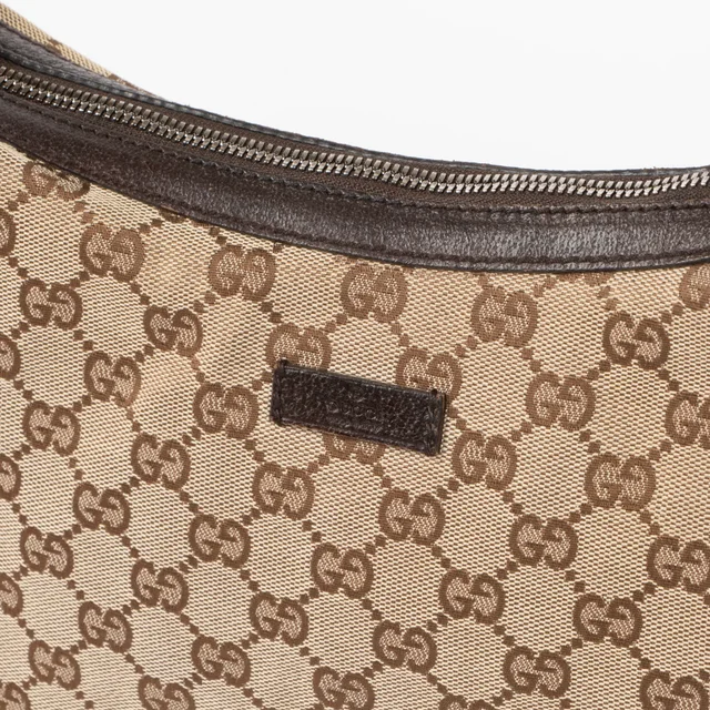 Gucci GG Canvas Crossbody Bag in Canvas from Labellov, photo 5 of 5