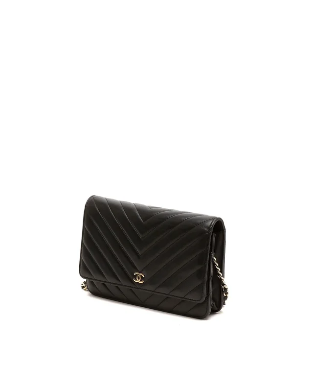 Chanel Chevron Wallet On Chain Bag in Leather from A Retro Tale, photo 2 of 9