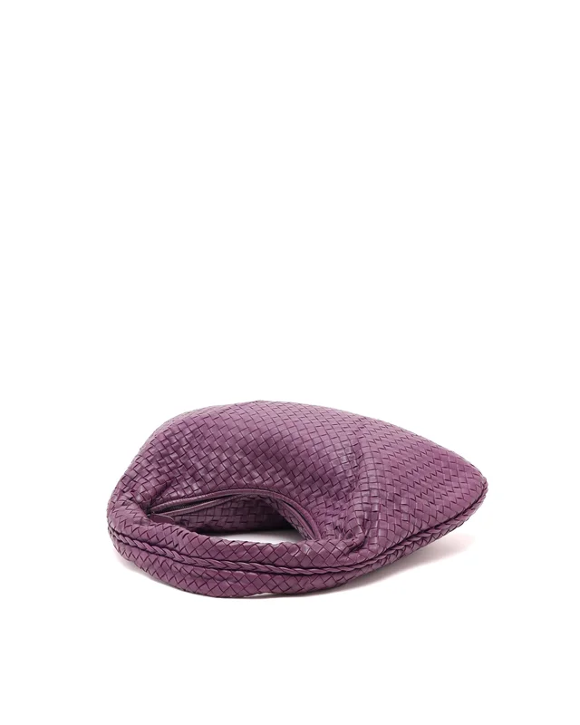 Bottega Veneta Large Intrecciato Hobo Bag in Woven leather from A Retro Tale, photo 5 of 8