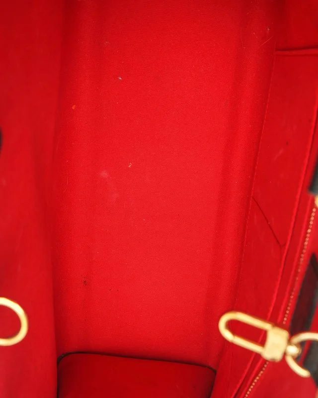Louis Vuitton Giant Monogram On The Go MM Bag in Coated canvas from A Retro Tale, photo 7 of 8