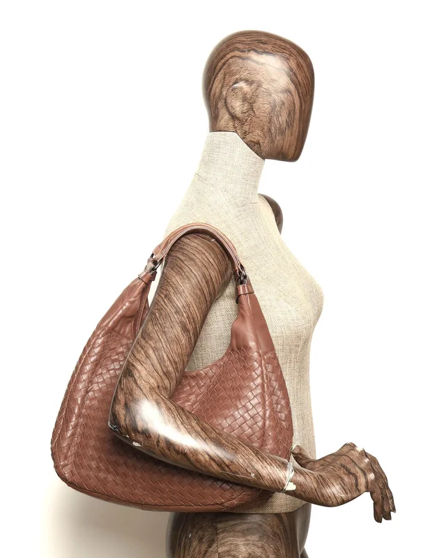Bottega Veneta Intrecciato Campana Bag in Woven leather from A Retro Tale, photo 10 of 10