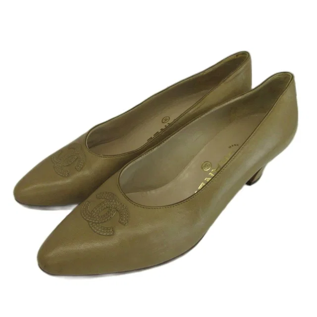 Chanel Pumps Leather Pointed Toe Middle Heels CC Logo Beige in Beige Leather from The Reluxe