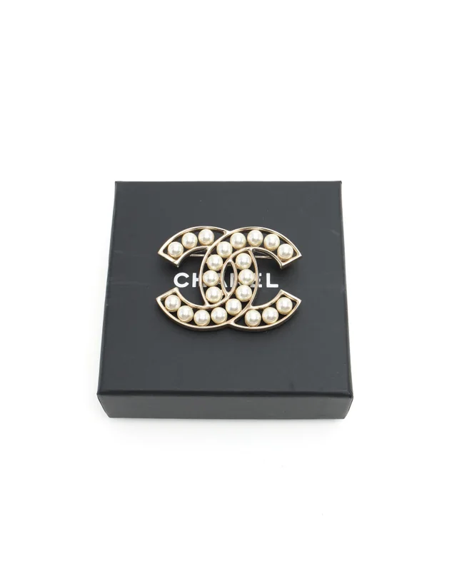 Chanel Coco Mark Pearl Brooch from A Retro Tale, photo 2 of 4