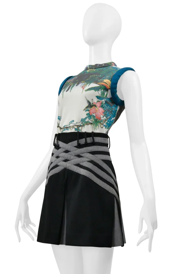 Balenciaga By Nicolas Ghesquiere Scuba Top & Skirt 2003 in Nylon from Resurrection Vintage, photo 4 of 8