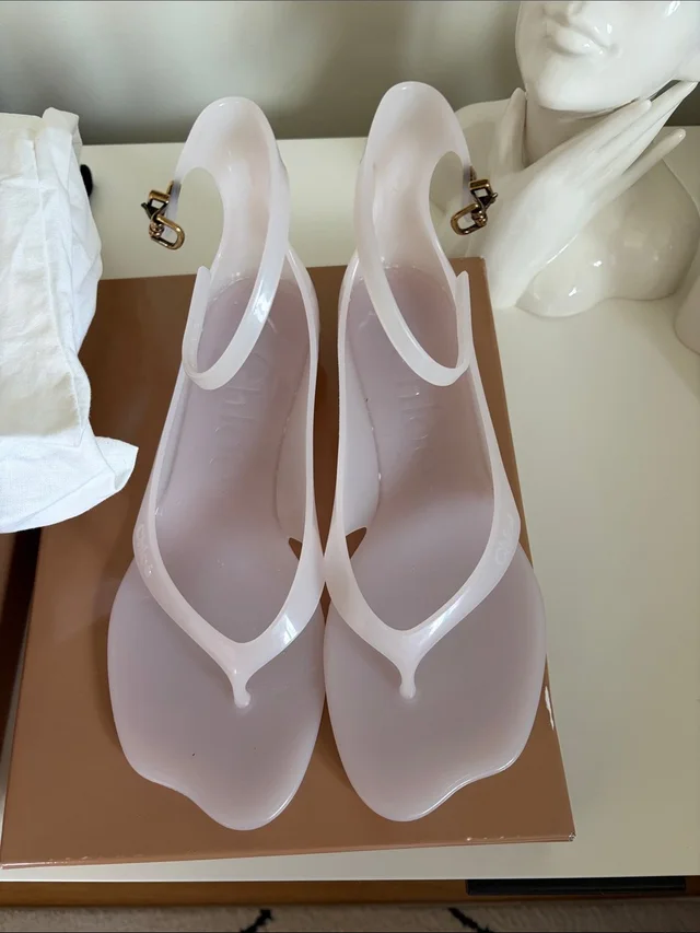 Chloé Pale Pink Jelly Thong Sandals With Gold Buckle in pink from Poshmark