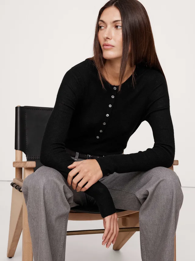 Featherweight Cashmere Henley in Black, image 1 of 1 from Banana Republic (Canada)