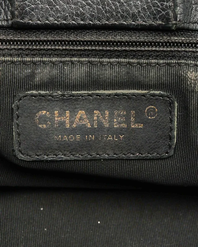 Chanel Caviar Executive Cerf Tote Bag in Caviar leather from A Retro Tale, photo 7 of 9