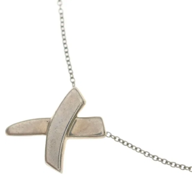 Tiffany & Co. Kiss Pendant Silver in Silver from The Reluxe