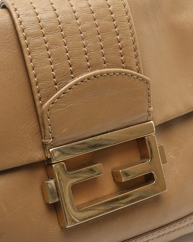Fendi Baguette Chain Flap Bag in Leather from A Retro Tale, photo 7 of 11