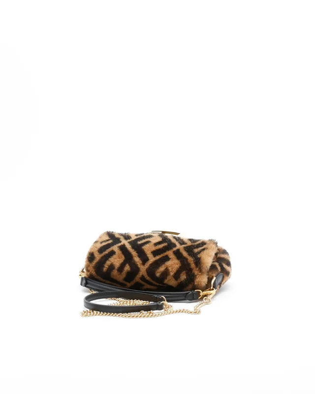 Fendi Zucca Fur Baguette Bag in Leather from A Retro Tale, photo 5 of 8