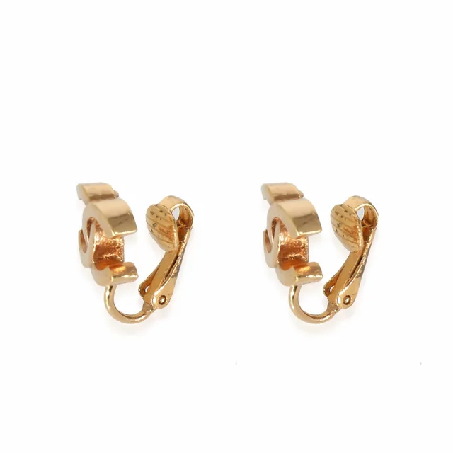 Chanel CC Vintage Gold Clip on Earrings in Gold from Luxury Promise, photo 3 of 3