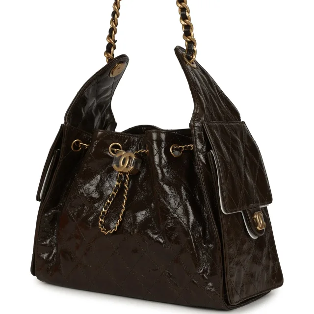 Chanel Small 25 Hobo Bag Khaki Shiny Aged Crumpled Calfskin Antique Gold Hardware in Green Calfskin from Madison Avenue Couture, photo 5 of 9