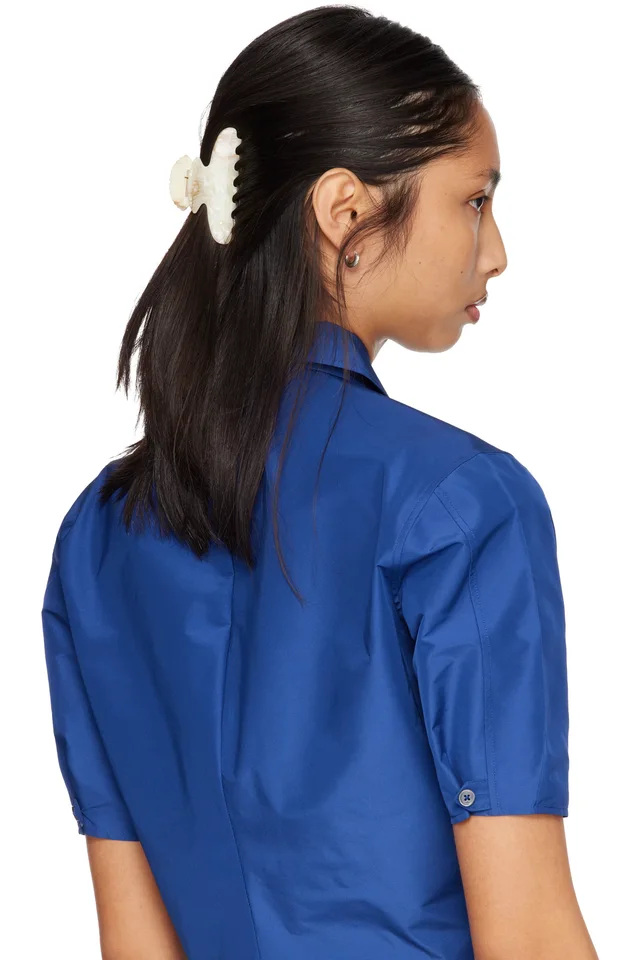 Sophie Buhai White Small Fan Shell Claw Hair Clip, photo 3 of 3 from SSENSE