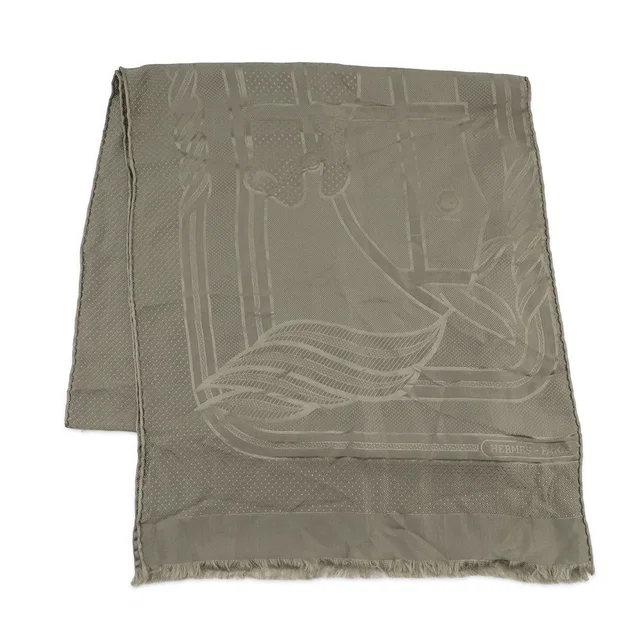 Hermès Quadrige Shawl Khaki Silk100% in Green from GALLERY RARE