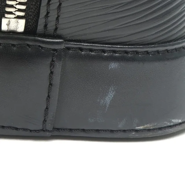 Louis Vuitton Epi Alma PM Bag in Leather from A Retro Tale, photo 6 of 11