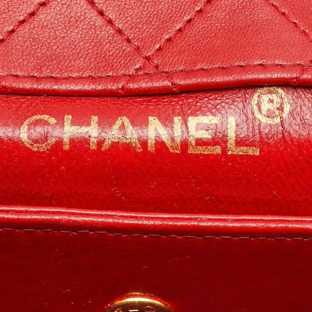 Chanel Leather Turnlock Chain Shoulder Bag (Red/Black) in Black Leather from A Retro Tale, photo 8 of 10