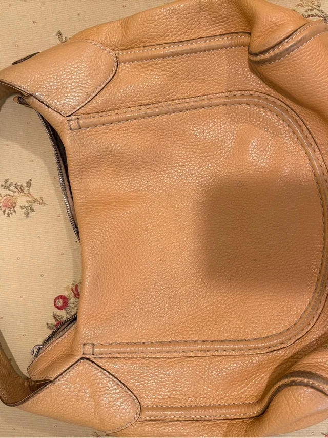 Tod's Beige Leather Shoulder Bag - Women's Everyday Hobo in brown|neutral Leather from Poshmark, photo 12 of 13