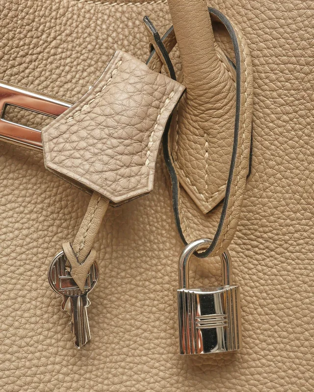 Hermès Birkin 35 Gris Tourterelle Togo Bag in Grey Togo leather from A Retro Tale, photo 9 of 12