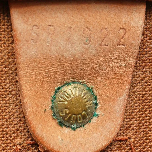 Louis Vuitton Monogram Speedy 35 Bag in Coated canvas from A Retro Tale, photo 8 of 9
