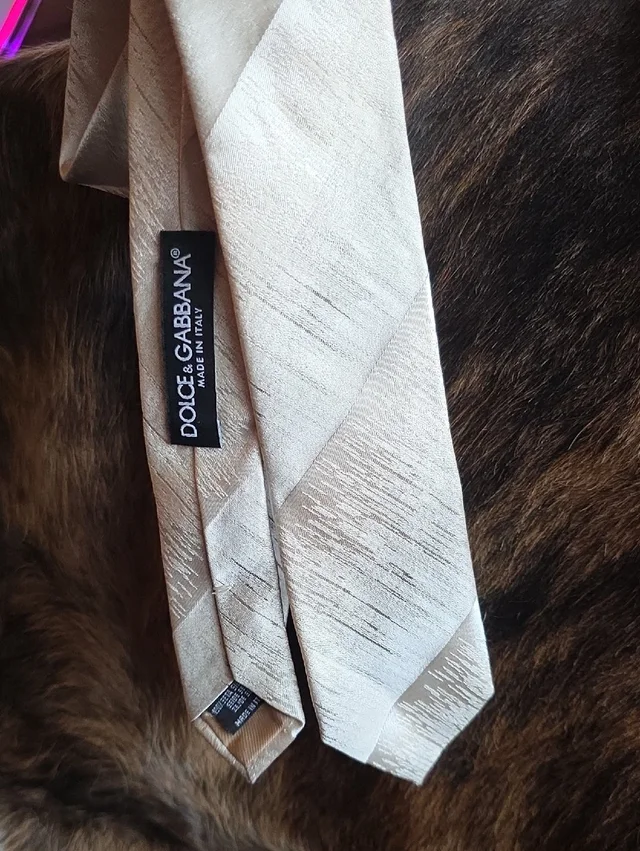 Dolce & Gabbana Men's Cream Textured Silk Tie in White Silk from Poshmark