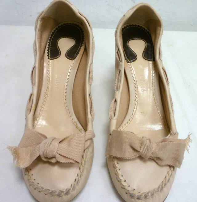 Chloé Bow Wedge Pumps in Pink Leather from Oxfam Online Shop