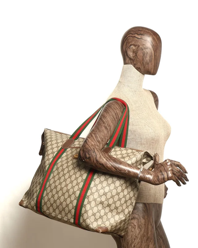 Gucci GG Supreme Tote Bag in Canvas from A Retro Tale, photo 8 of 8
