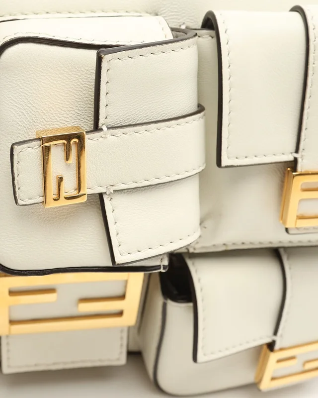 Fendi Multipocket Baguette Bag in Canvas from A Retro Tale, photo 6 of 8