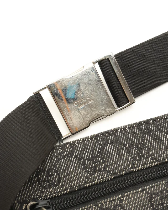 Gucci GG Waist Bag in Canvas from A Retro Tale, photo 3 of 5