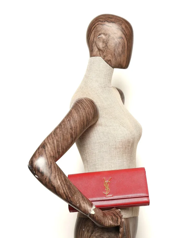 Saint Laurent Cassandre Clutch Bag in Caviar leather from A Retro Tale, photo 8 of 8